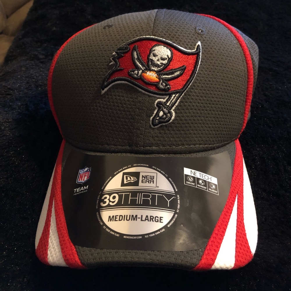 Tampa bay buccaneers medium-large fitted hat
